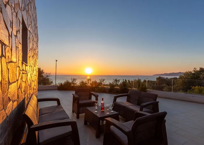 Corfu Travel Stories Villa, Private Pool - Stunning Sea Views - Accessible - 4 Bedrooms Βίλα Ano Pavliana
