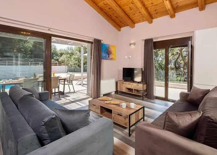 Βίλα Corfu Travel Stories Villa, Private Pool - Stunning Sea Views - Accessible - 4 Bedrooms