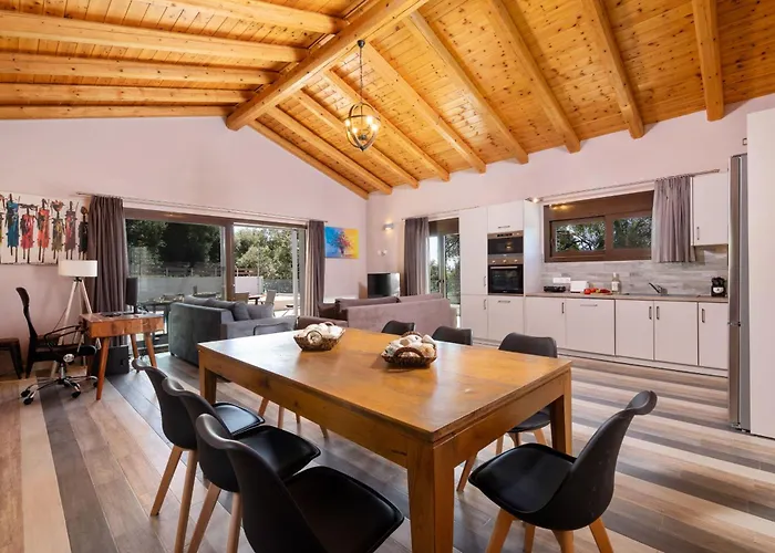 Corfu Travel Stories Villa, Private Pool - Stunning Sea Views - Accessible - 4 Bedrooms Ano Pavliana