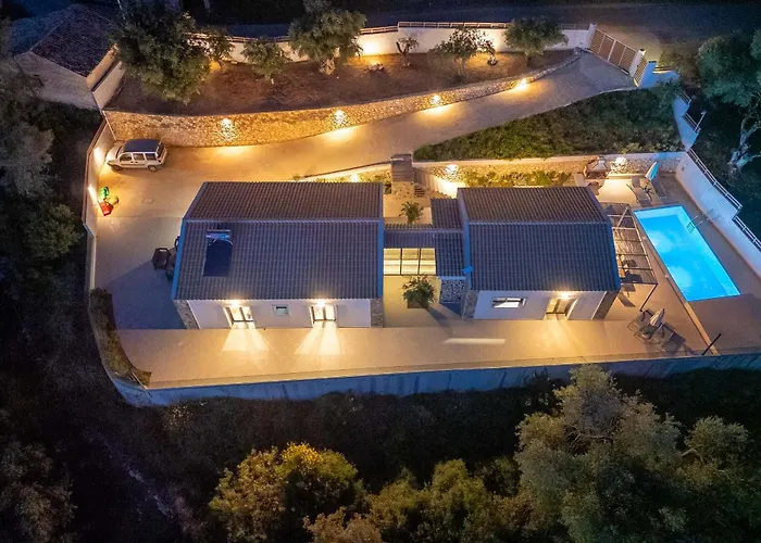 Corfu Travel Stories Villa, Private Pool - Stunning Sea Views - Accessible - 4 Bedrooms Βίλα Ano Pavliana