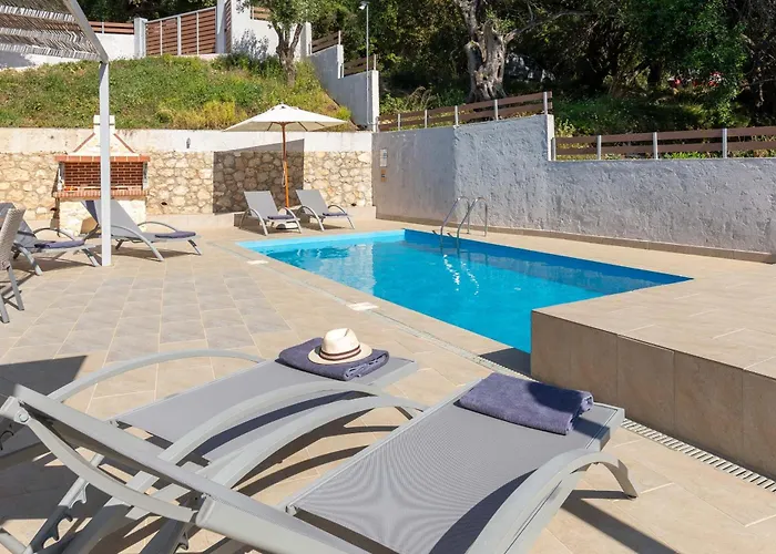 Corfu Travel Stories Villa, Private Pool - Stunning Sea Views - Accessible - 4 Bedrooms Βίλα Ano Pavliana
