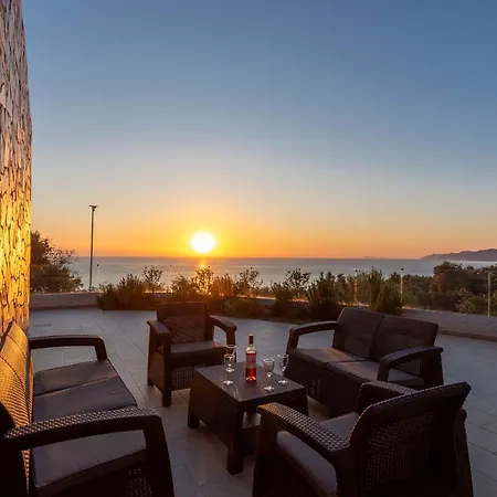 Corfu Travel Stories Villa, Private Pool - Stunning Sea Views - Accessible - 4 Bedrooms 빌라 Ano Pavliana