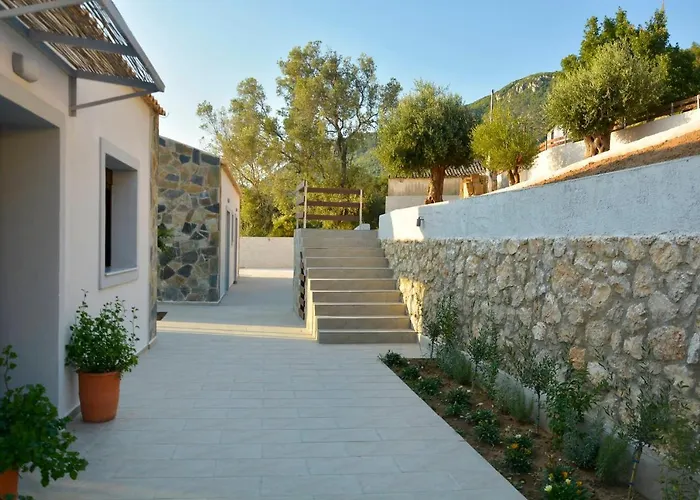 Corfu Travel Stories Villa, Private Pool - Stunning Sea Views - Accessible - 4 Bedrooms Ano Pavliana